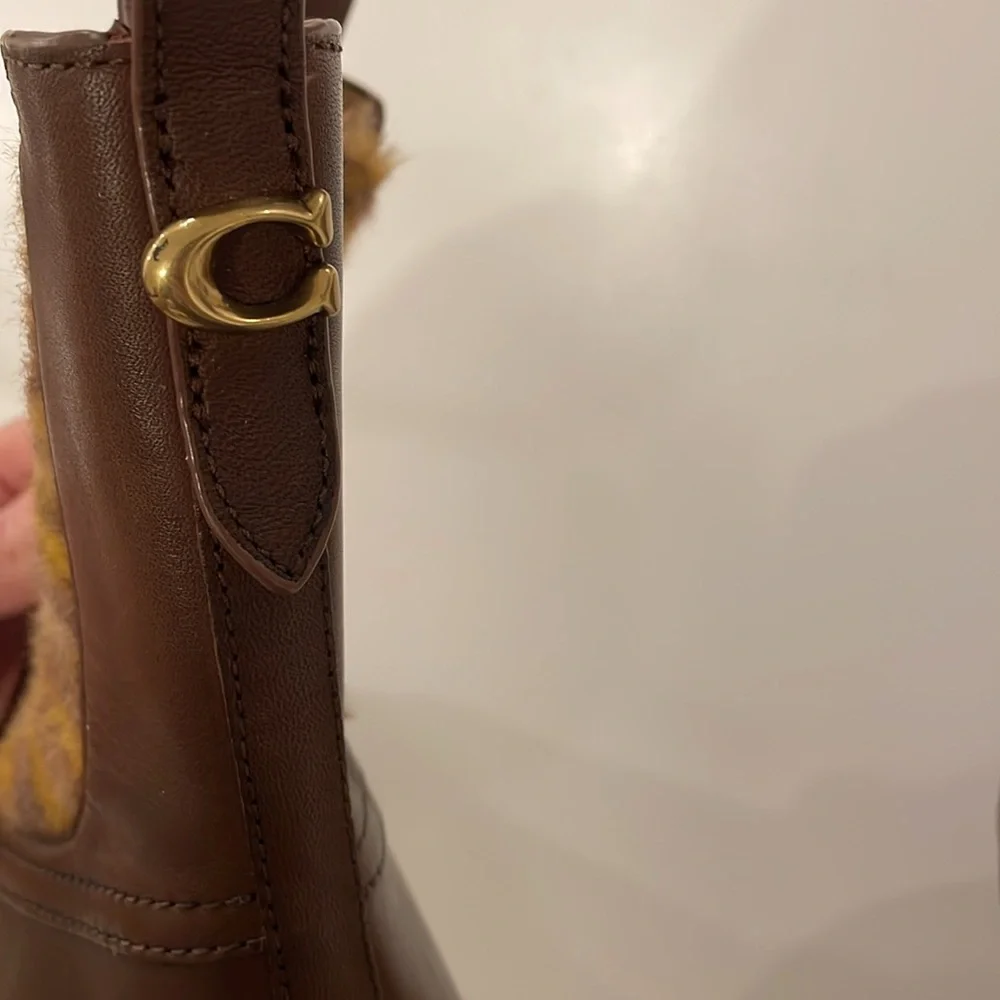 NEW COACH DELANEY WOMENS LEATHER FAUX FUR CHELSEA BOOTS brown tones in size 9.5 - Picture 14 of 15